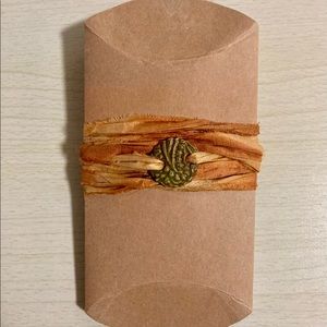 Silk and ceramic choker